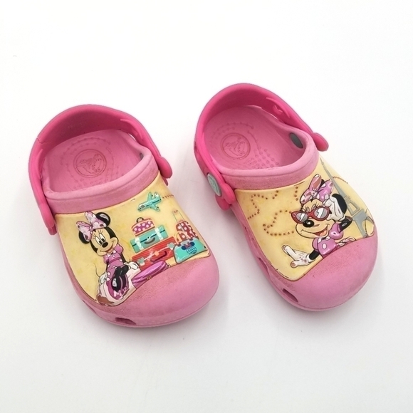 Crocs Disney Minnie Mouse Airplane Sunglasses Travel Sandal Clog 4T 5T - Picture 1 of 8